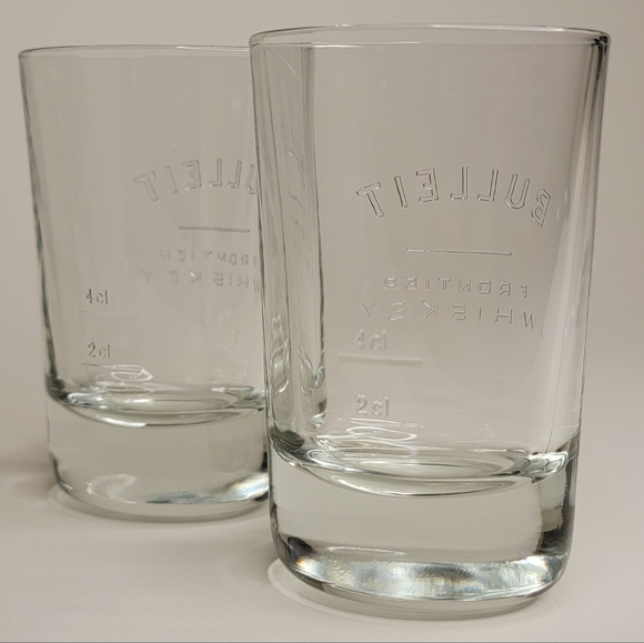 Bulleit Bourbon Whiskey Tumbler Glass gift set - Picture 11 of 15